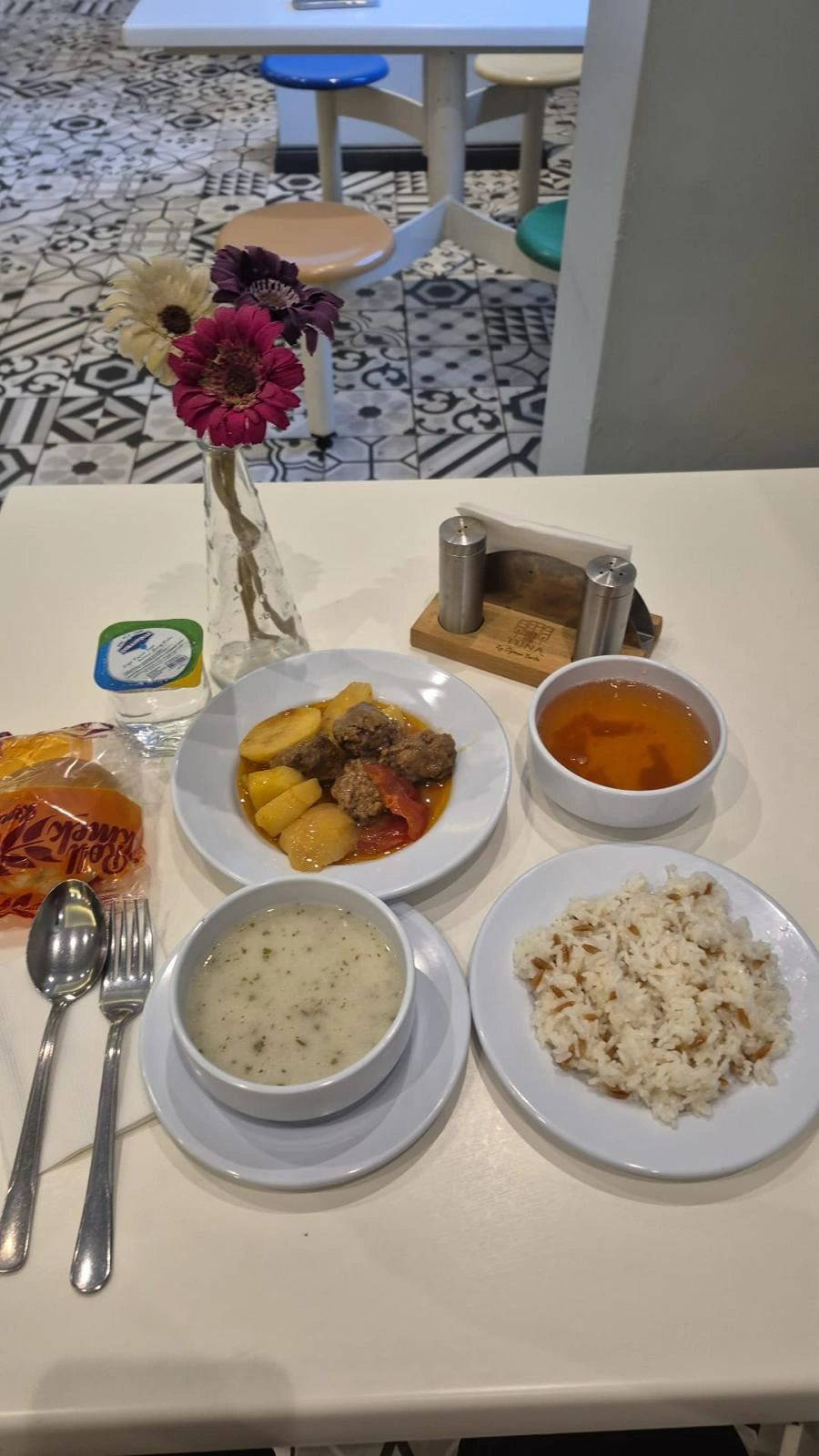Yemek